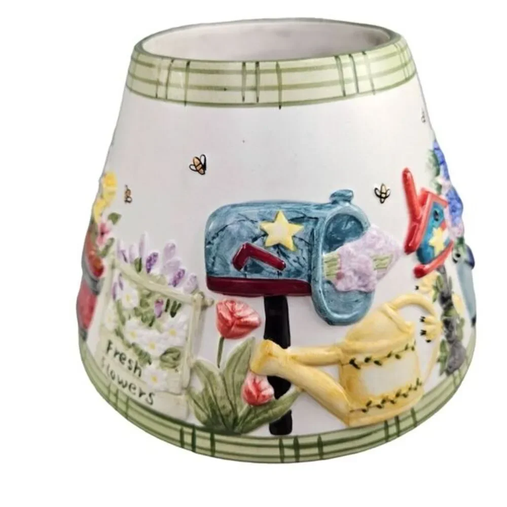 Yankee Candle Large Shade Spring Summer Birdhouse Bee Hive Flowers Embossed‎